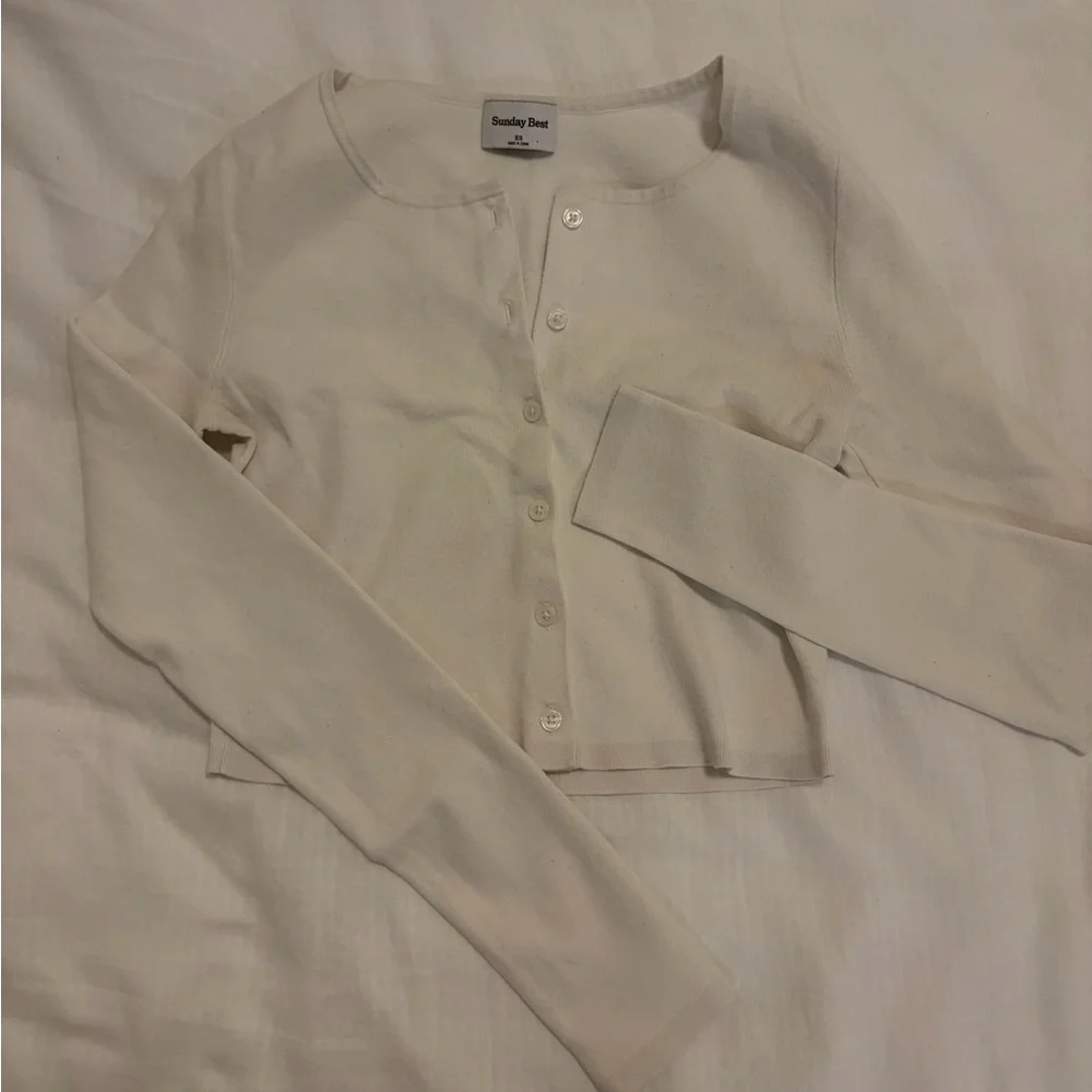 Sunday Best Ivory Button Front Top - Picture 2 of 3